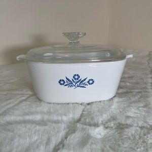 Vintage CorningWare Blue Cornflower 2 1/2 Quart Casserole Dish with a Gl…